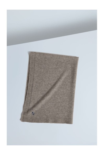 Yak Snowflake Blanket Platinum
